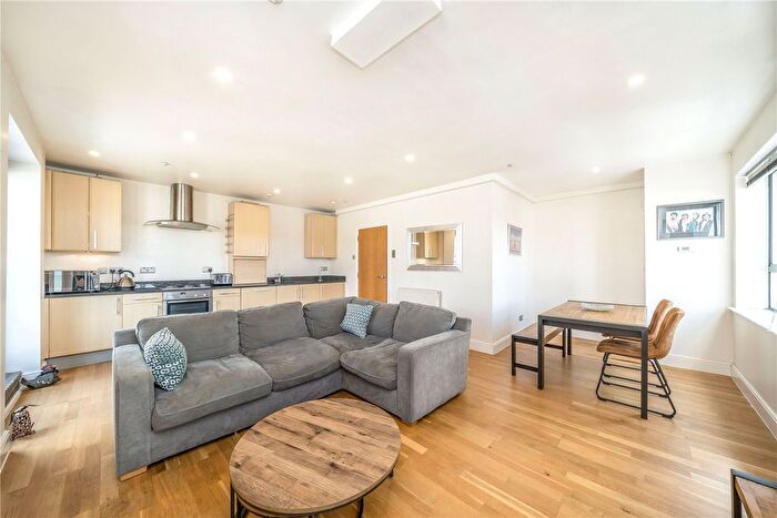2 Bedroom Flat For Sale In Woodland Crescent, Greenwich, SE10