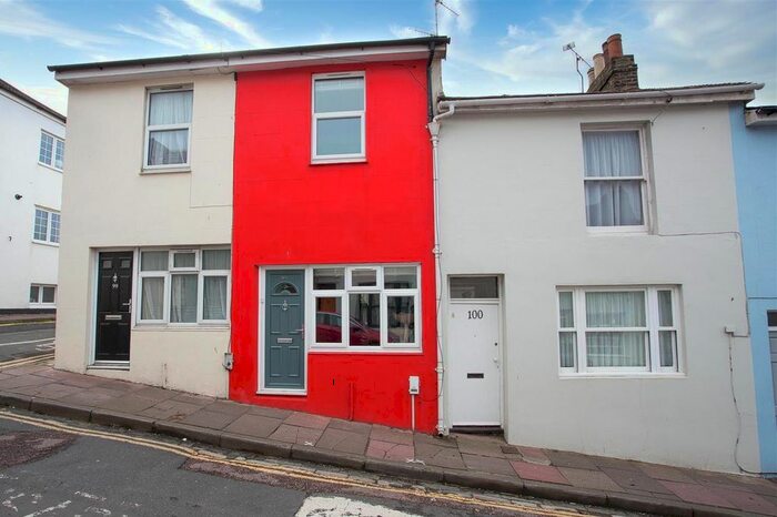 2 Bedroom Terraced House To Rent In Southover Street, Brighton, BN2