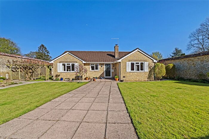 3 Bedroom Detached Bungalow For Sale In Henley Road, Misterton, Crewkerne, TA18