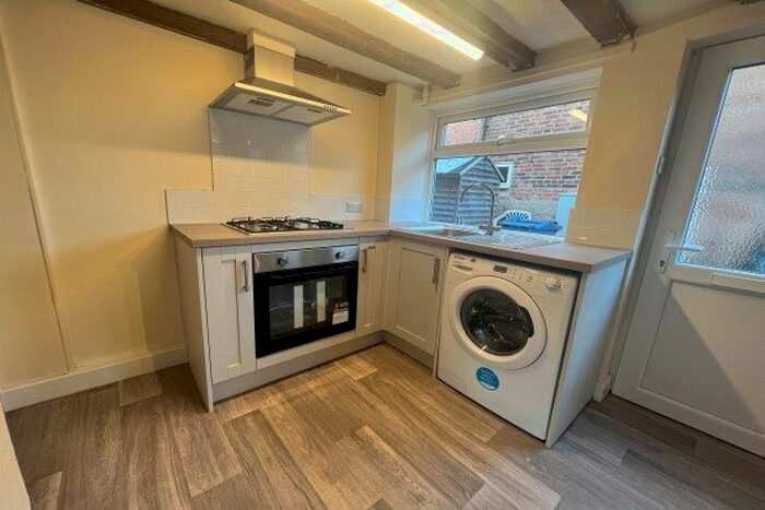 2 Bedroom Cottage To Rent In New Row, Aslockton, NG13