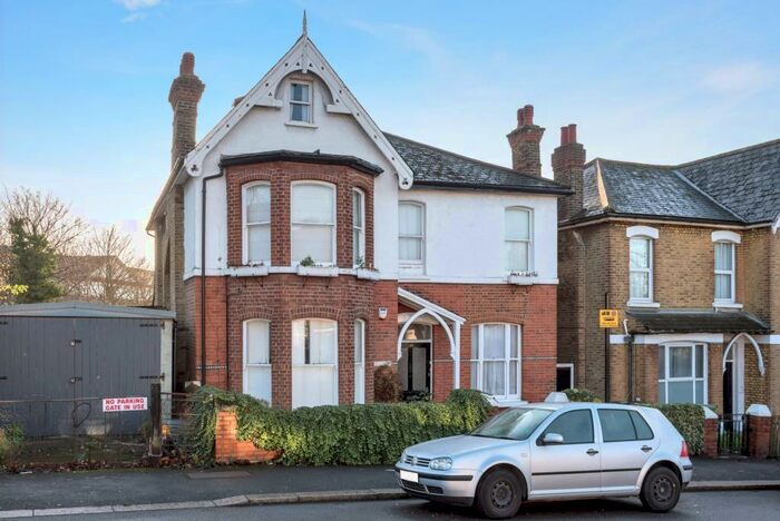 2 Bedroom Flat To Rent In Mayow Road Sydenham, SE26