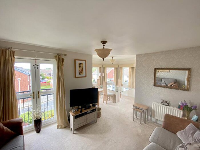 2 Bedroom Apartment To Rent In Sandringham Court, West End - Darlington, DL3