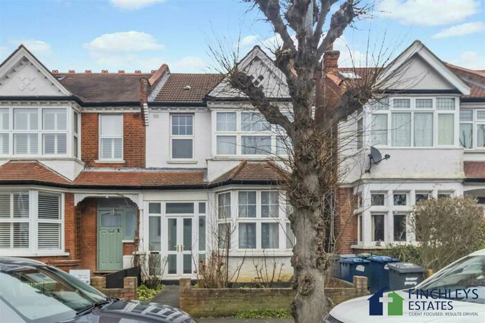 3 Bedroom Semi-Detached House To Rent In Cornwall Avenue, Finchley Central, N3