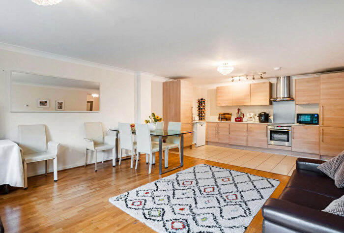 2 Bedroom Apartment For Sale In Wooldridge Court, Margaret Road, Headington, Oxford, OX3