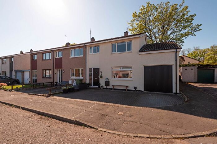 4 Bedroom Semi-Detached House For Sale In Park View, Musselburgh, EH21