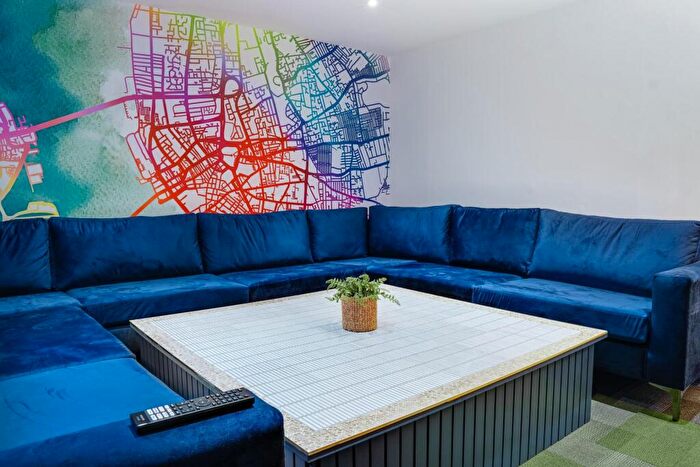 12 Bedroom House To Rent In Great Crosshall Street, Liverpool, L3