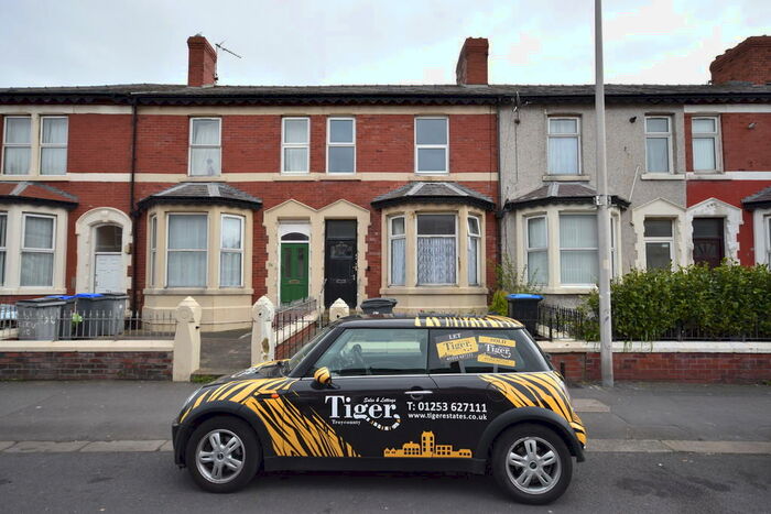 2 Bedroom Apartment To Rent In Egerton Road, Blackpool, FY1