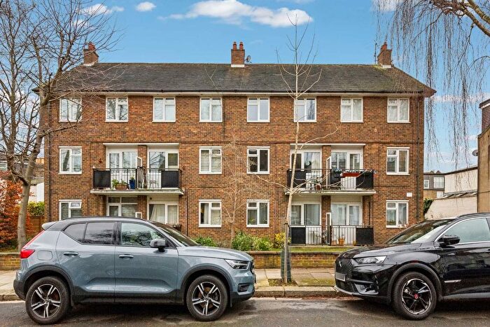 Studio To Rent In Whitehall Park Road, London, W4