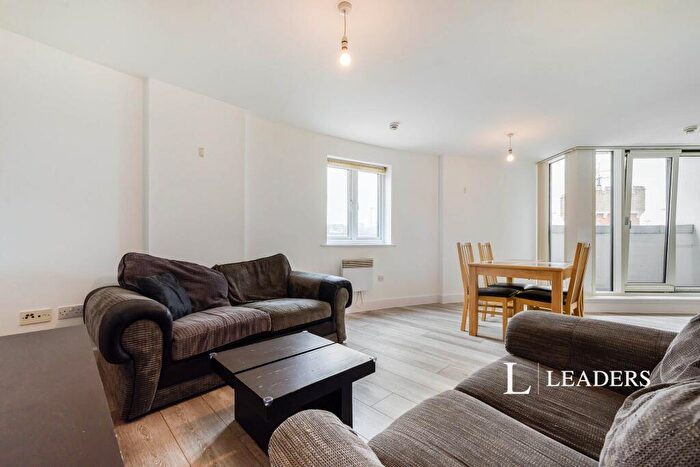 2 Bedroom Flat To Rent In The Roundhouse, Gunwharf Quays, Portsmouth, PO1