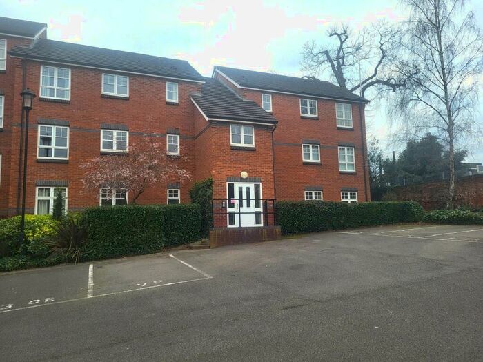 2 Bedroom Flat To Rent In Cliftonville Road, Northampton, NN1