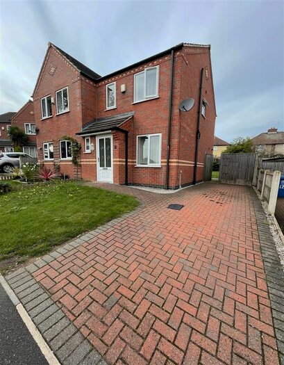 3 Bedroom Semi-Detached House To Rent In Amber Grove, Forest Town, Mansfield, NG19