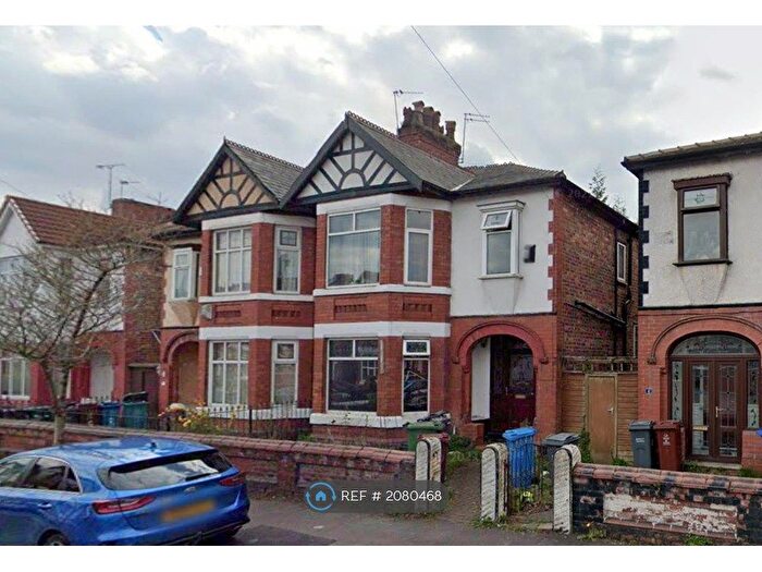 4 Bedroom Semi-Detached House To Rent In Milverton Road, Manchester, M14