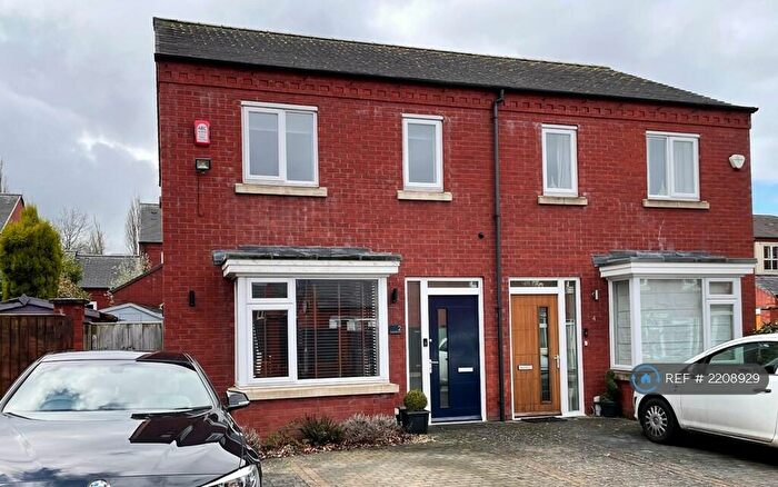 2 Bedroom Semi-Detached House To Rent In Cofton Park Close, Birmingham, B45
