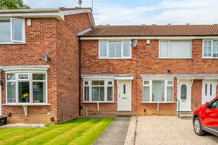 2 Bedroom Terraced House For Sale In Houndsway, York, YO24