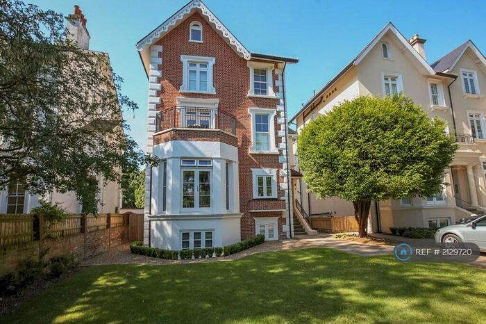 1 Bedroom Flat To Rent In Oak Hill Road, Surbiton, KT6