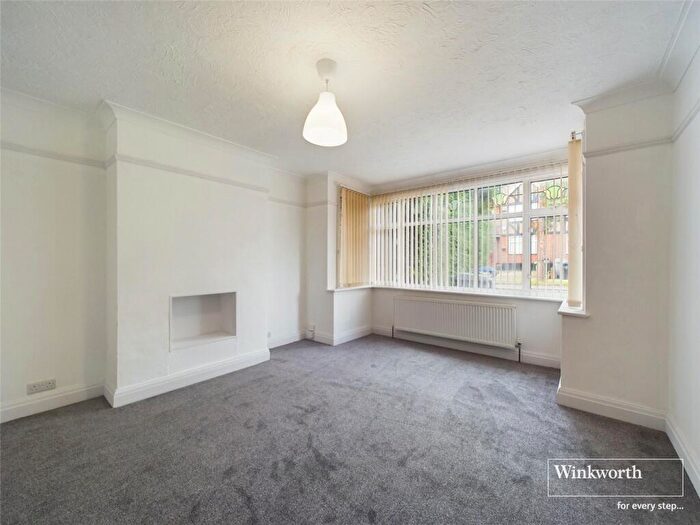 4 Bedroom Semi-Detached House To Rent In Vista Way, Kenton, Harrow, HA3