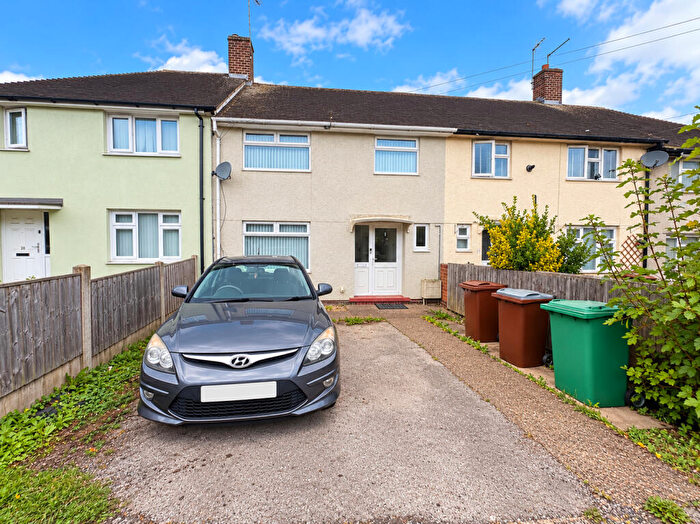 3 Bedroom House To Rent In Waterdown Road, Clifton, NG11