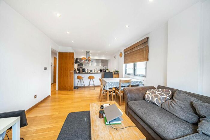 1 Bedroom Flat To Rent In Bedford Hill, Balham, London, SW12