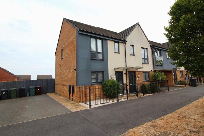 2 Bedroom End Terrace House For Sale In Manor Drive, Peterborough, PE4