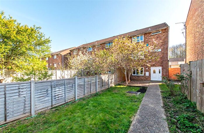 4 Bedroom End Of Terrace House For Sale In Reculver Walk, Maidstone, Kent, ME15