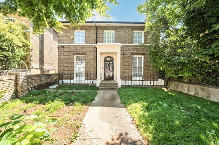 7 Bedroom Detached House To Rent In Belmont Hill, SE13