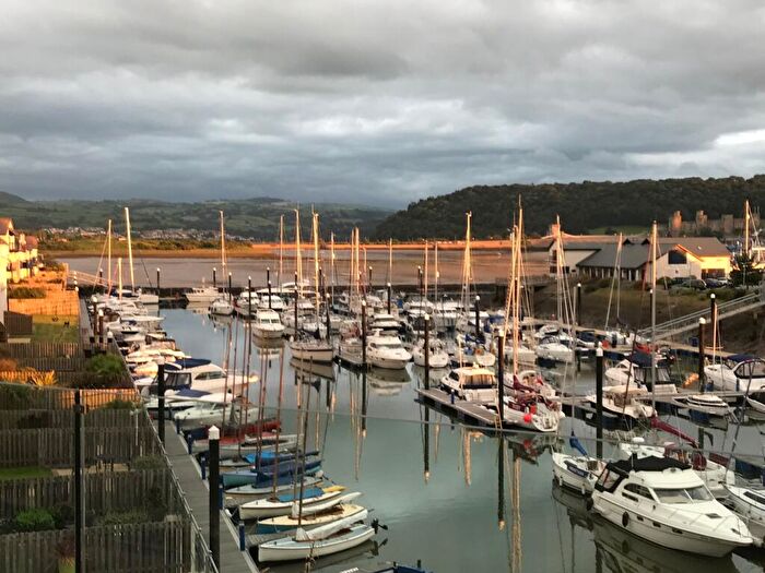 2 Bedroom Penthouse To Rent In Luxury Penthouse Apartment, Deganwy Quay, LL31