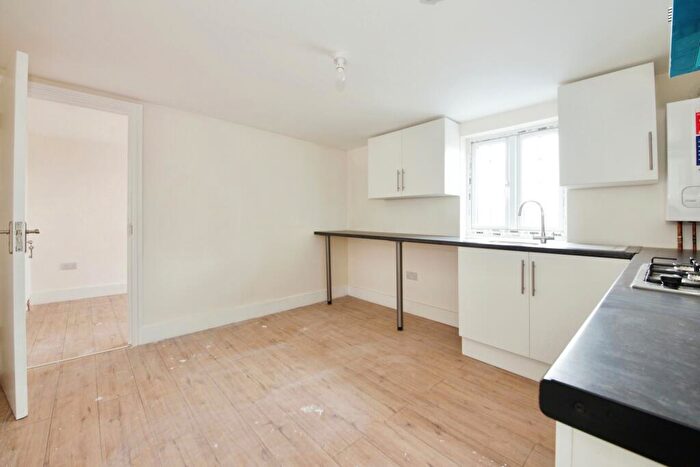 2 Bedroom Flat To Rent In Belgrave Road, IG1