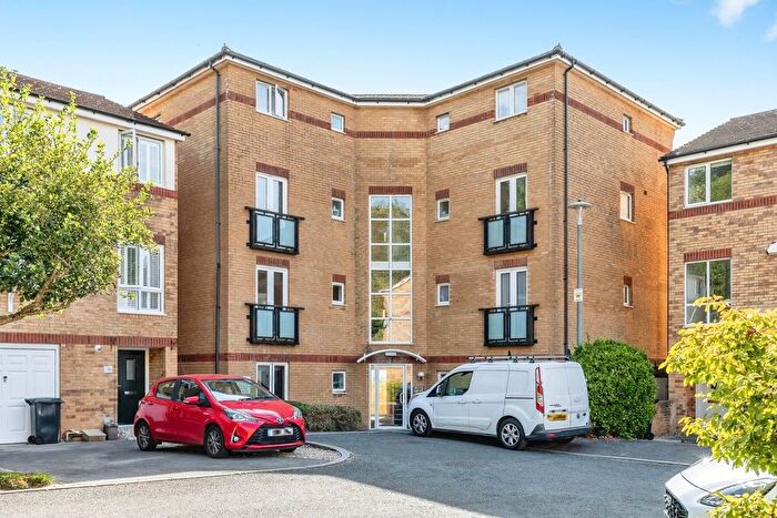 2 Bedroom Flat For Sale In Woodacre, Portishead, Bristol, BS20