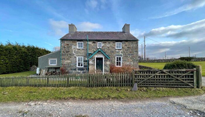 4 Bedroom Detached House For Sale In Penygroes, Caernarfon, Gwynedd, LL54