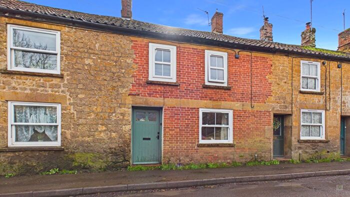 2 Bedroom Cottage For Sale In Palmer Street, South Petherton, TA13