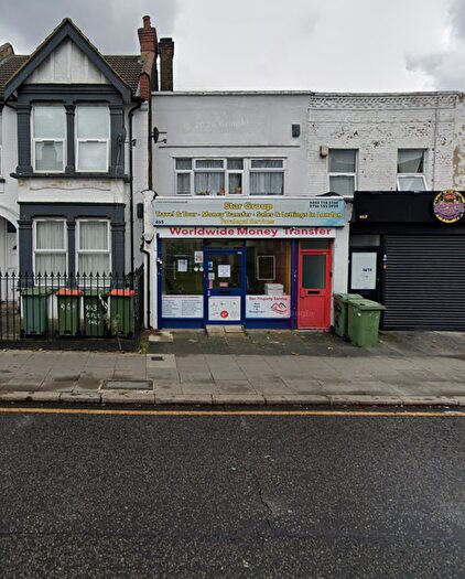 2 Bedroom Flat To Rent In Green Street, London, E13