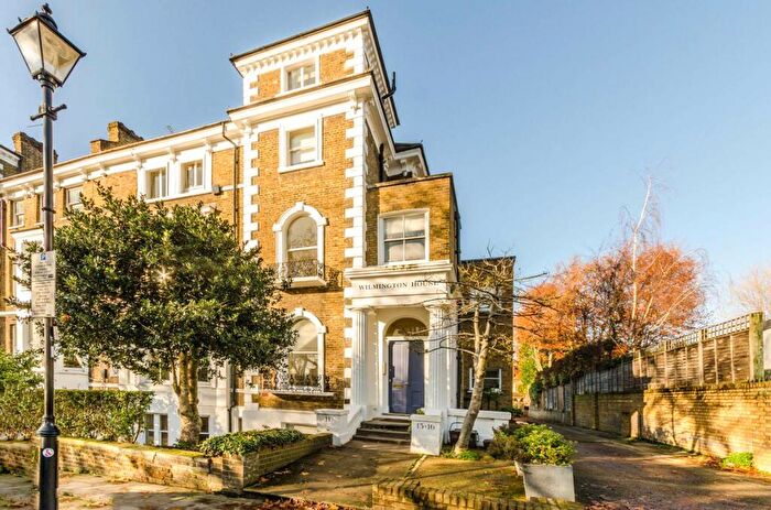 1 Bedroom Flat To Rent In Highbury Crescent, Highbury And Islington, London, N5