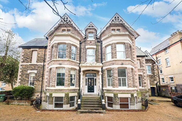 3 Bedroom Apartment To Rent In Livingston Drive South, Aigburth, L17