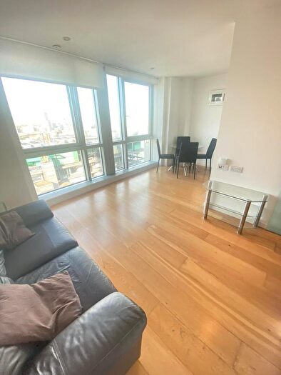 Studio To Rent In Ontario Tower, Fairmount Avenue, Blackwall, Canary Wharf, London, E14