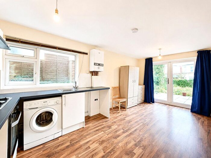 Studio To Rent In Mattison Road, London, N4
