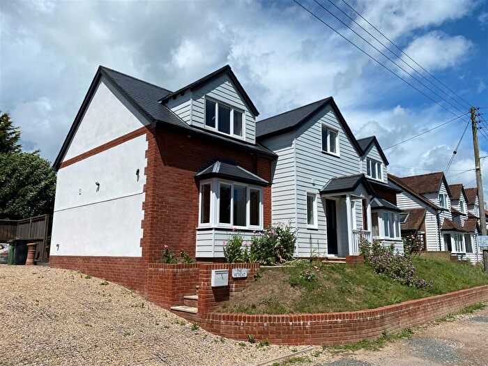 3 Bedroom Detached House To Rent In Canal Bank, Pett Level, TN35
