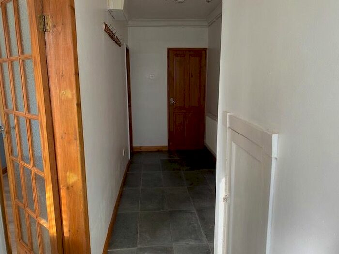 2 Bedroom Maisonette To Rent In The Crescent, Harlinghton, UB3