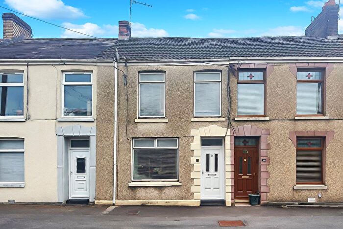 2 Bedroom Terraced House For Sale In Cwmfelin Road, Llanelli, SA14