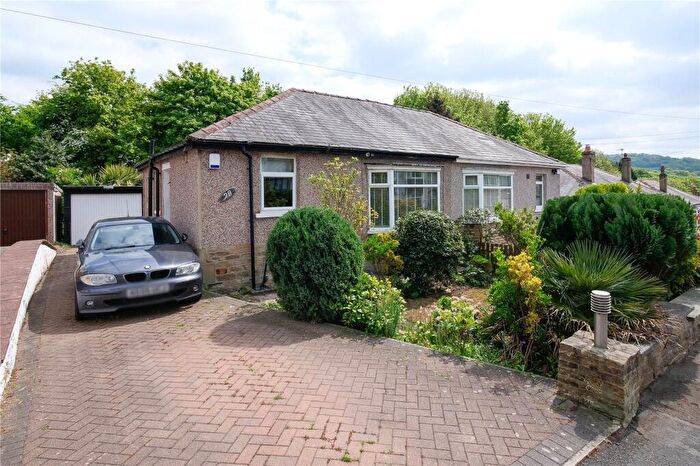 2 Bedroom Bungalow For Sale In Midland Road, Baildon, Shipley, West Yorkshire, BD17