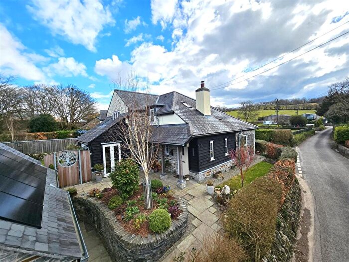 4 Bedroom Detached House For Sale In Brook Lane, Tavistock, PL19