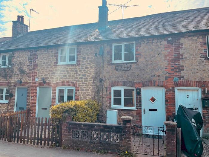 1 Bedroom Terraced House To Rent In Main Road, Crockham Hill, Edenbridge, TN8