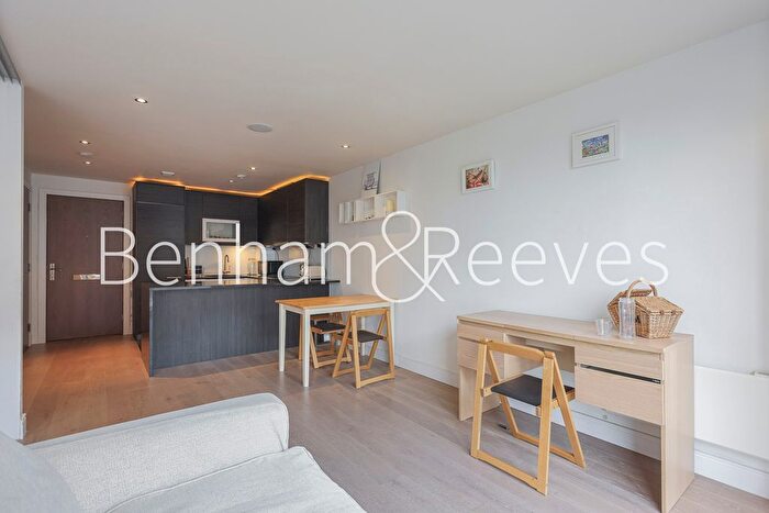 1 Bedroom Flat To Rent In Townmead Road, Fulham, SW6