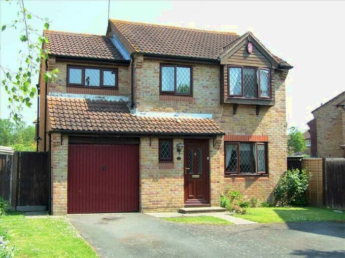 4 Bedroom Detached House To Rent In Cedar Drive, Southwater, Horsham, RH13
