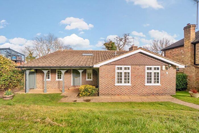 4 Bedroom Detached House For Sale In Highwoods, Caterham, CR3