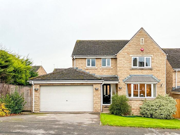 4 Bedroom Detached House For Sale In Marshall Street, Lower Hopton, Mirfield, WF14