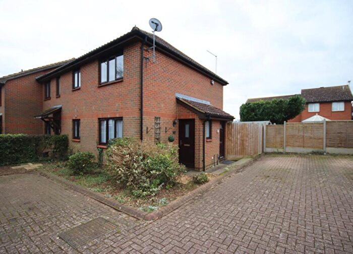 1 Bedroom Cluster House To Rent In Bryant Way, Toddington, LU5