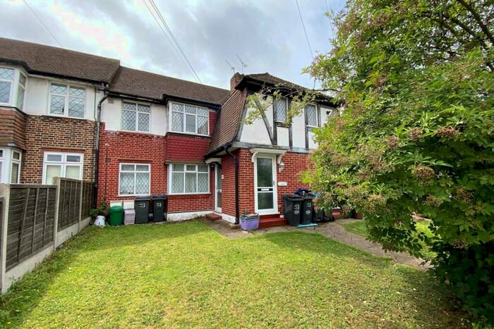 2 Bedroom Maisonette To Rent In Tudor Drive, Morden, SM4