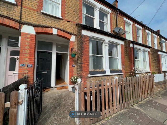1 Bedroom Maisonette To Rent In Balvernie Grove, London, SW18