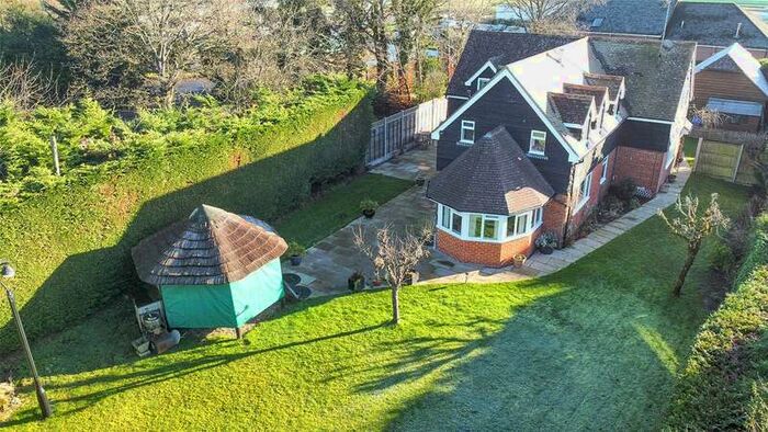 4 Bedroom Detached House For Sale In Mill Lane, Crondall, Farnham, GU10
