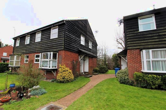 1 Bedroom Property To Rent In Simpson Close, Maidenhead, Berkshire, SL6